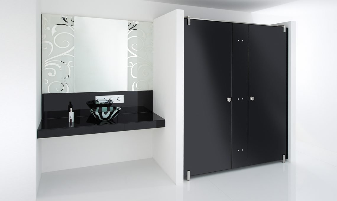 قواطيع حمامات كومباكت HPL - فواصل حمامات كومباكت